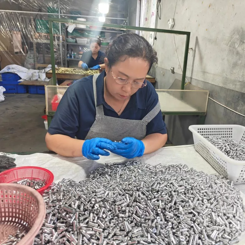 Quali controlli di qualità utilizza Tuoyuan Metal per la lavorazione dei metalli?